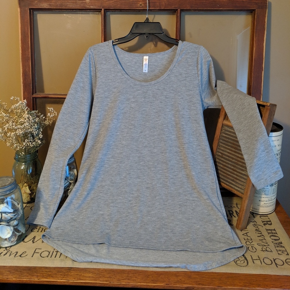 LuLaRoe Tunic. Size small
